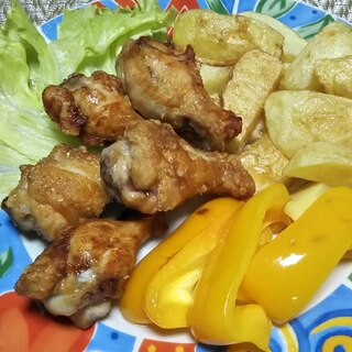 手羽元のから揚げとポテトフライとパプリカの素揚げ☆